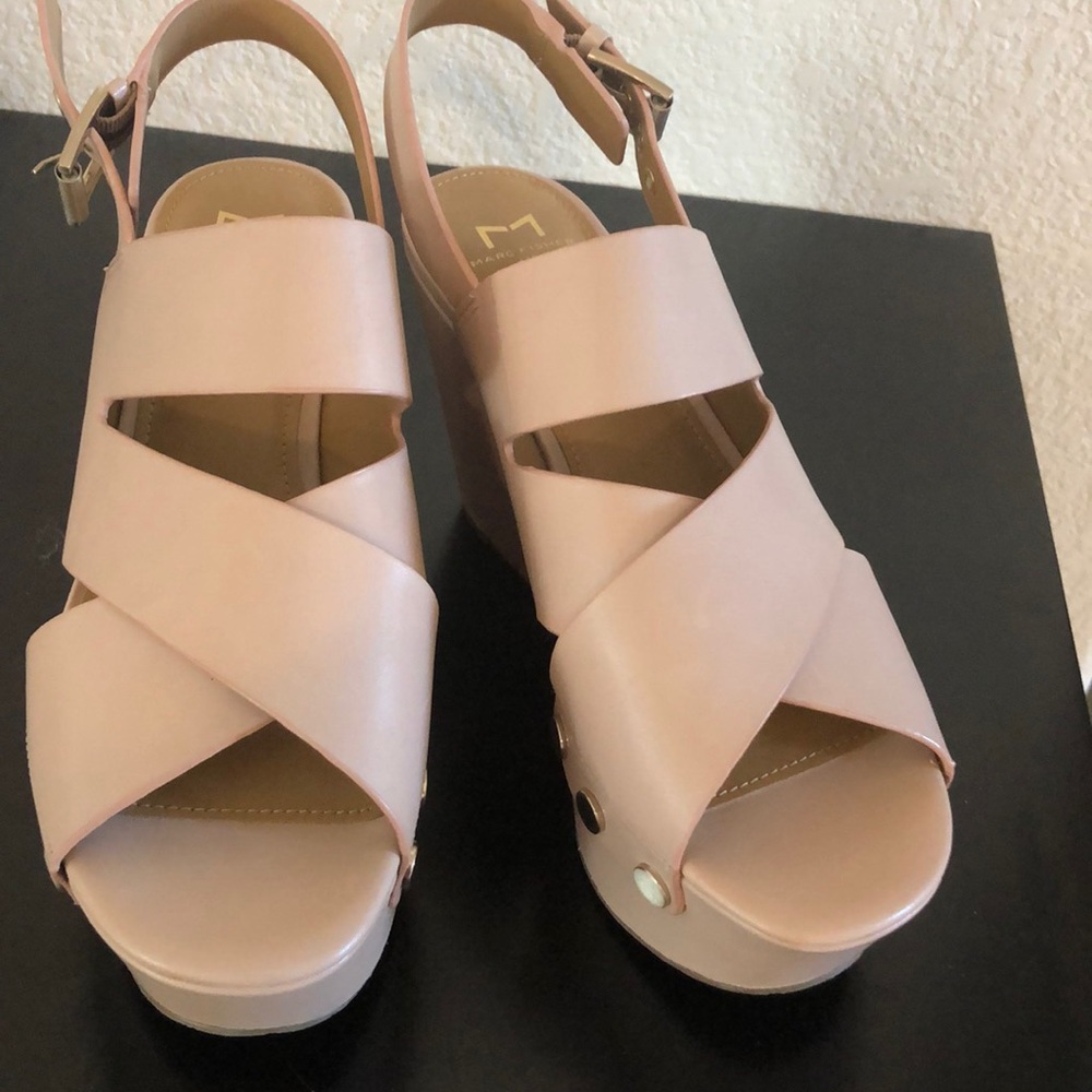 Marc Fisher blush wedges